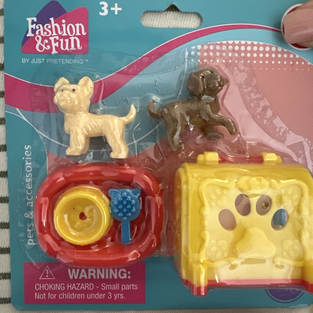 Pets And Asesories Greenbrier Mini Puppy Playset Toy 6 Pc 3‎ Plus Have two